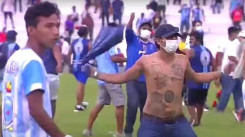 Haos în Bolivia: suporterii au intrat pe teren să se bată cu jucătorii echipei oaspete la un meci în care spectatorii erau interziși! Scene de violență maximă | VIDEO