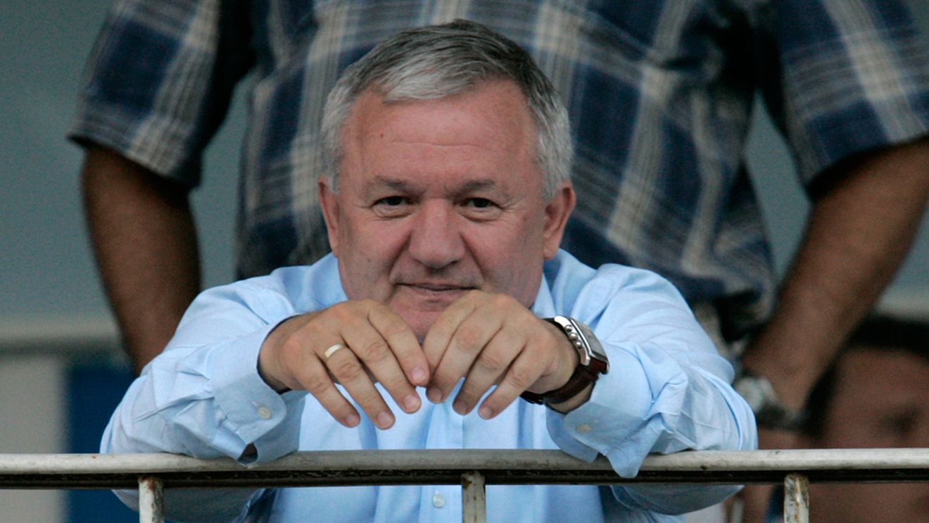 Porumboiu: "Tactica lui Petrescu a câștigat meciul. Este cel mai bun antrenor român"