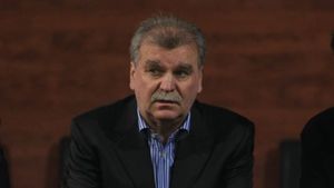 Dinu Gheorghe este sărac, dar rămâne ironic:** "Noi nu avem bani pentru Eric și Junior Moraes, văd că alții nu se plâng"