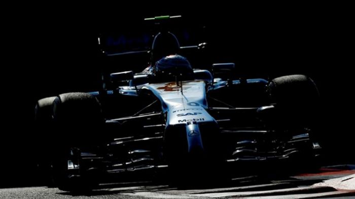 Parteneriatul McLaren-Honda a repornit cu stângul: Doar trei tururi în testele de la Abu Dhabi

