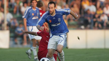 Joshua Rose: "Fac grătare și surfing!"