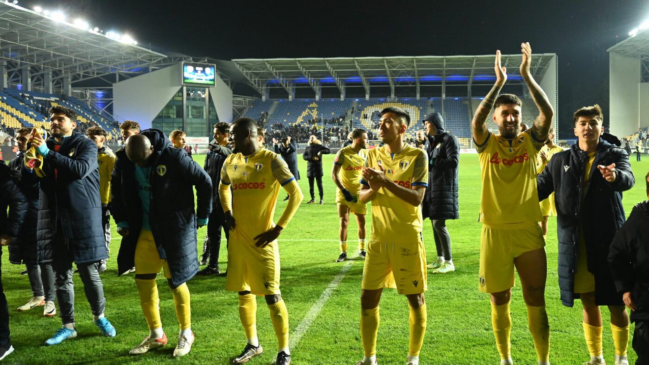 Petrolul vinde în străinătate un titular accidentat. Turcii vor reclădi echipa din temelii. EXCLUSIV