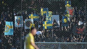 ”Petrolul, încotro?” Comunicatul suporterilor petrolişti după ce echipa a încheiat anul pe locul 8 şi mai are ”de doi lei speranţe” la promovare. Când se decide soarta lui Flavius Stoican