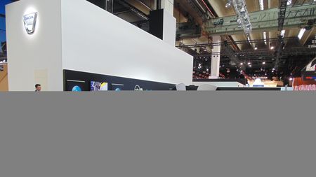 FOTO | Mașinile tradiționale sunt pe cale de dispariție. La Frankfurt a fost prezentat Aeromobilul: "Autovehiculele zburătoare nu sunt un vis, sunt viitorul!"