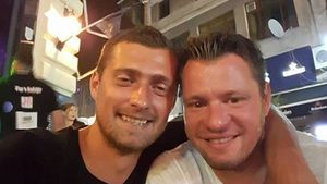 ProSport Live | Și totuși, ghici cine vine în "Groapă"? "Rednic îl va lua pe Tamaș. Dinamo are nevoie de el ca de aer. Ce dacă se mai îmbată? Cunosc mari fotbaliști care seara beau și a doua zi rupeau norii pe teren"