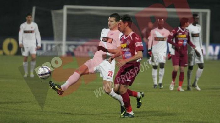 Alexe, trist după eliminarea din Cupă:** "Arbitrajul a decis într-o mare măsură rezultatul! E un sezon ratat pentru Dinamo"