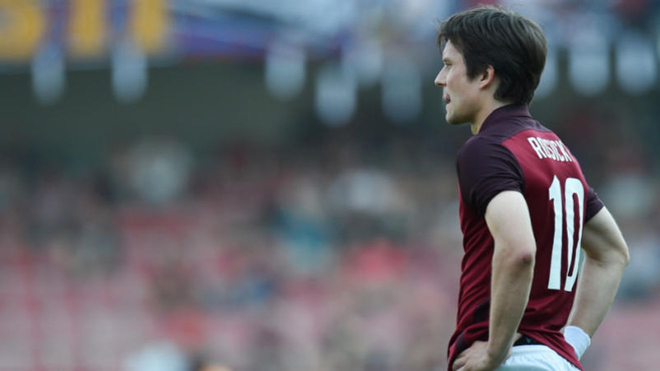 Mijlocașul de porțelan. A jucat zece ani la Arsenal, dar a stat aproape 3 ani accidentat! Reacțiile oamenilor din fotbal după retragerea unui om emblematic pentru 'tunari"