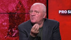 Dumitru Dragomir, atac fără precedent la adresa ultrașilor, după ce fanii vor să schimbe legea sa: „Nu toți derbedeii pot să facă ce vor pe stadioane!” | EXCLUSIV