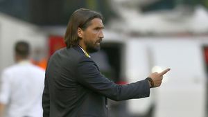 Dan Alexa l-a luat la țintă pe arbitru după remiza cu Petrolul: „A vrut să iasă în evidență! Nu am mai trăit așa ceva”