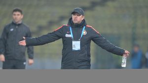 Reghecampf, înaintea meciului cu Pandurii: "Edi Iordănescu vorbește mult! Are o echipă care joacă bine și care este și ajutată de arbitri"