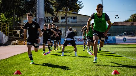 Preparatorul fizic al echipei ”U” Cluj, glumă pe seama schimbărilor din conducere: ”Peste tot în fotbalul ăsta pleacă ori jucătorii, ori antrenorii. Aici cred că e o problemă cu președintele”