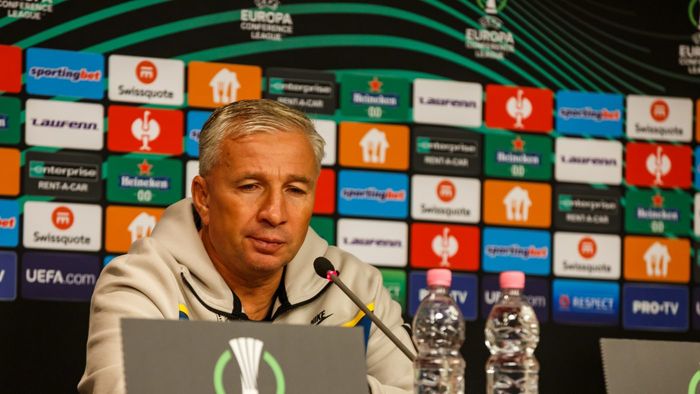 CFR Cluj, făcută praf de un mare fotbalist olandez: „O echipă îngrozitoare, cu câțiva idioți pe teren!”