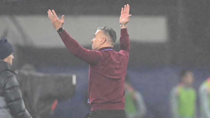 Ce a făcut Daniel Pancu după CFR - Rapid 3-0. Galeria giuleşteană n-a trecut gestul cu vederea