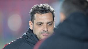 Teja, "demascat" în direct la TV! Detaliul care arată că nu el face schimbările la FCSB: "E foarte simplu!"