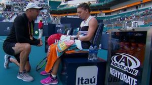 Tensiunile de la Miami dintre Halep și antrenorul său, comentate de un apropiat al Simonei: "Trebuie să accepte! Eu am 'învățat-o'"