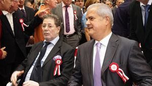 Dinamo, "revigorată" pe linie politică? Adrian Năstase, gata să ia parte la proiectul de redresare a clubului alb-roșu: "I-am transmis domnului Dinu dorința mea!"