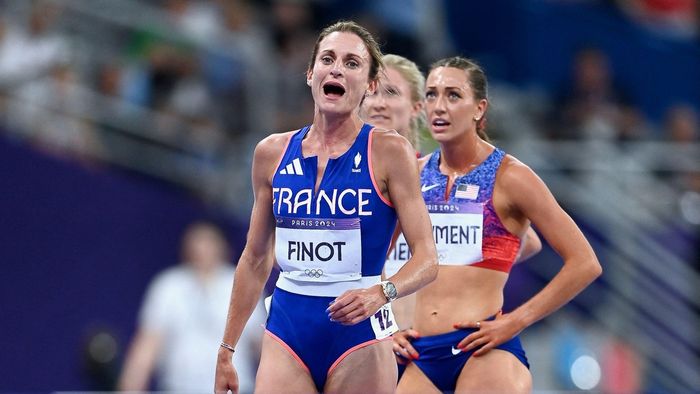Atleta a făcut ravagii la Jocurile Olimpice. A terminat cursa în top, apoi s-a pus în genunchi în fața iubitului ei și a făcut un gest fără precedent în fața zecilor de mii de spectatori