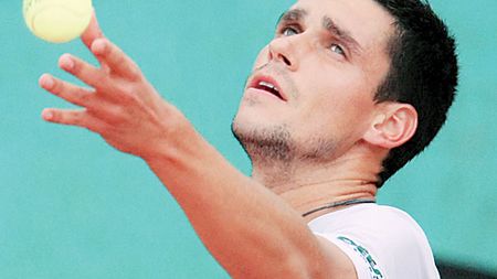 Hănescu a părăsit turneul