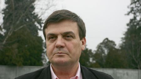 "Jucăm tot anul cu casa închisă"