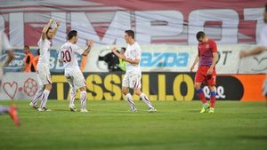 Rapidiștii contraatacă: "Nu pot compara Rapidul cu o asemenea echipă! Ei vin pe Giulești, câștigă aruncând o brichetă și se bucură ca lașii" 