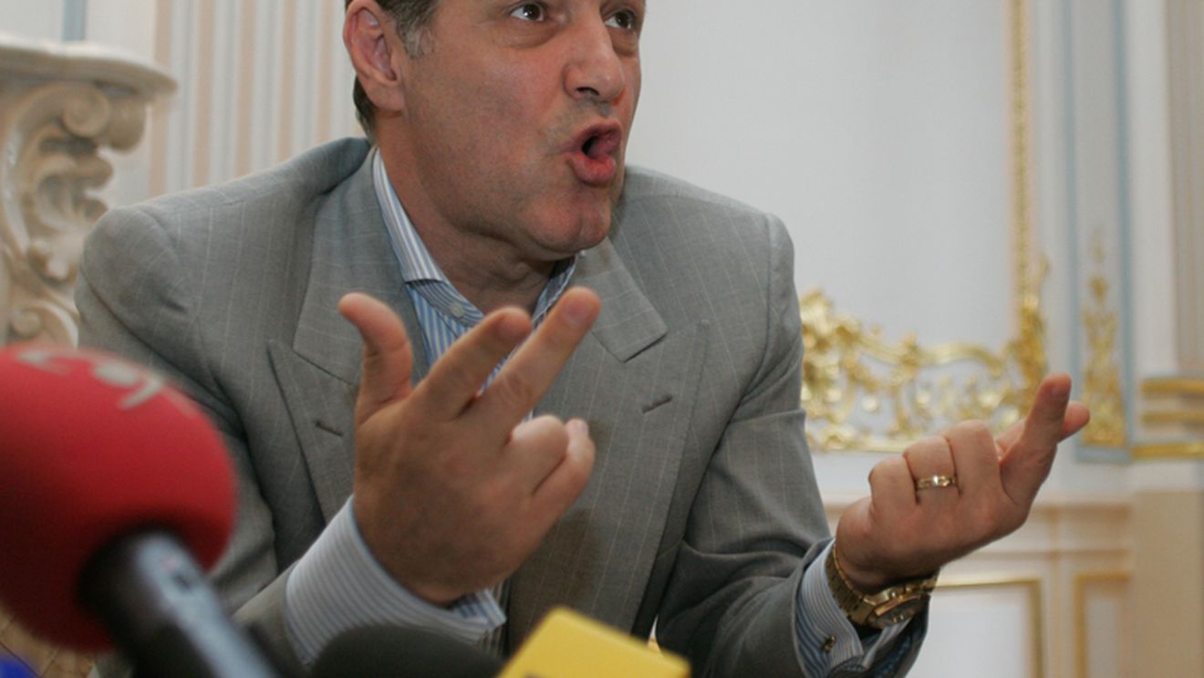 Gigi Becali: „DNA e rușinea țării!"