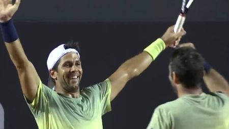 VIDEO | Farmecul tenisului la dublu. Finaliștii turneului ATP de la Rio au oferit un schimb de mingi incredibil