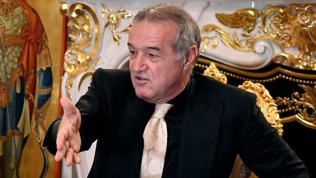 „Asta o să aduc, că văd că le cam greșește”. Gigi Becali a decis pe cine înlocuiește de la FCSB cu un transfer nou