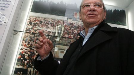 "Costea se pliază perfect pe jocul Stelei!" TU CE CREZI?