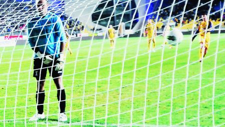 Sibienii fac chetă pentru a plăti amenda lui Dănălache** "Nu regret gestul, doar nu puteam lua arbitrul la bătaie"