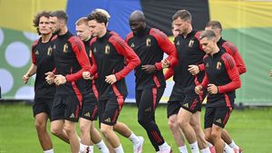 E scandal la națională înainte de România - Belgia! Tatăl fotbalistului l-a atacat pe selecționerul Tedesco