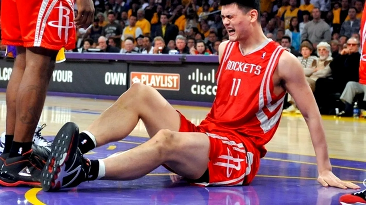 S-a retras uriașul din NBA!** Yao Ming și-a încheiat cariera de baschetbalist