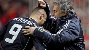 VIDEO Benzema, din nou decisiv pentru "galactici"!** A marcat după ce s-a distrat cu apărarea andaluzilor