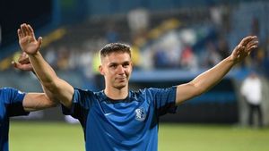 Gigi Becali detonează bomba despre transferul lui Louis Munteanu, la scurt timp după FCSB - Virtus! I-a dat lovitura de grație lui Nelu Varga, târziu în noapte: "Eu aşa ştiu"