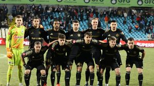 U Cluj, surpriza din fotbalul românesc. „În play-off se va vedea forța acestui brand”. Cum a ajuns lider în România, fără un patron în spate. „Are cel mai mare buget din istorie”. INTERVIU