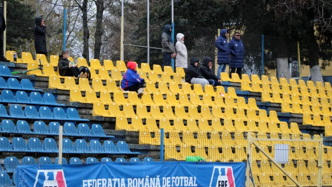 Echipa din Liga 3 și-a anunțat antrenorii că promovarea nu mai e un obiectiv, deși era calificată în play-off. Adrian Ropotan și Marius Alexe și-au dat imediat demisia: ”Nu puteam să apărem fața jucătorilor”