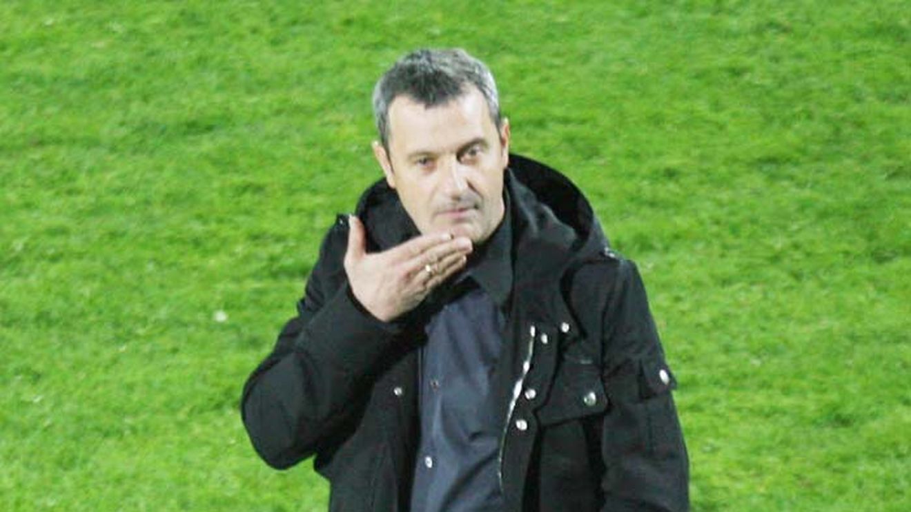 Rednic conduce antrenamentul Rapidului