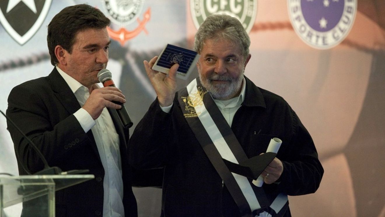 Revelionul 2011, începutul "Decadei de Aur" pentru Brazilia! Vezi de ce va cânta Roberto Carlos!