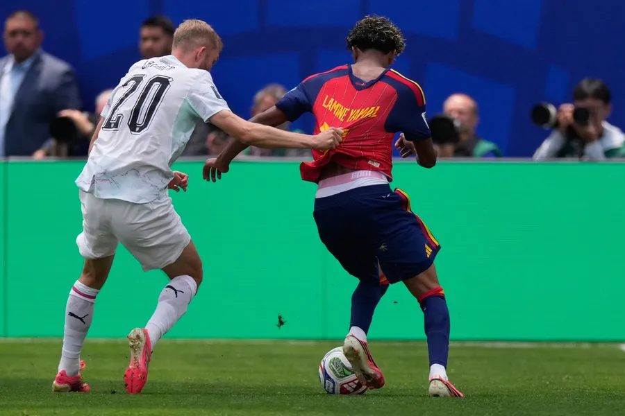 yamal-oyarzabal-fenomenal-spania-austria-3-0-la-cupa-mondiala-in-16-imi-cronica-de-gabriel-berceanu