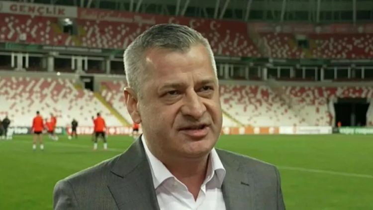 Ioan Varga se întoarce în România și va anunța noul antrenor de la CFR Cluj: „De talie! Se rezolvă problemele”