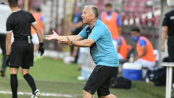 Dan Petrescu a luat o decizie cel puțin bizară: a pus pe lista de transferuri un fotbalist de la CFR Cluj care a jucat la EURO 2024!