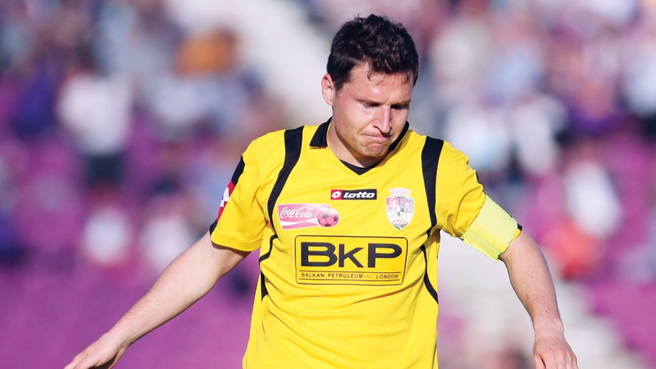 Bucur e la pământ**