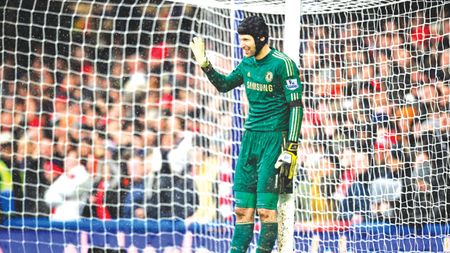 Londra refuză muncitorii, dar acceptă fotbaliștii