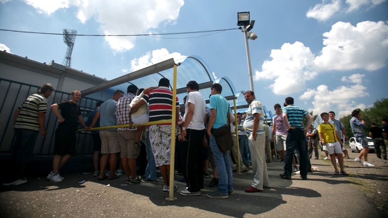 Bilete cu prețuri cuprinse între 5 și 50 de lei la meciul Steaua - Ceahlăul