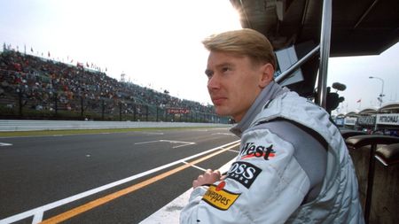 VIDEO EXCLUSIV | ProSport, la peste 200 de km/h alături de Mika Hakkinen, dublul campion mondial din Formula 1! Așa arată câteva minute pline de adrenalină, pe un circuit de poveste