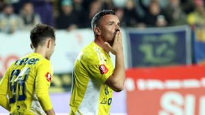 Constantin Budescu, entuziasmat după ce a marcat primul gol pentru Petrolul în Superliga: „Aștept golul ăsta de când am plecat!”