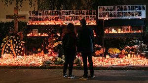 Ce s-a întâmplat când crainiciul stadionului de la meciul Dinamo – FCSB a amintit de Colectiv. Imediat s-a auzit asta și în stația de amplificare