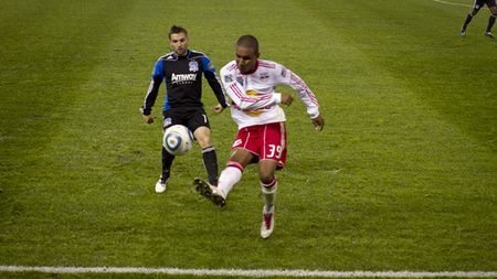 VIDEO Juan Agudelo, pe urmele lui Henry!** VEZI execuția ce amintește de perioada de glorie a "tunarului" Thierry