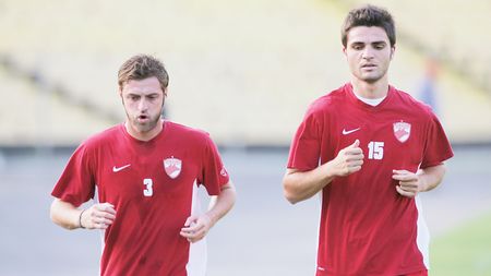 Bratu mai are de așteptat: "Într-o lună încep alergările"