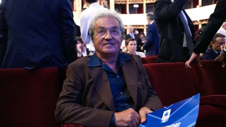 Au intrat în vilă peste patronul echipei de fotbal. Jaf de proporții: au furat bani, bijuterii şi un Porsche, care avea, însă, o mare surpriză ascunsă în el