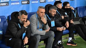 Ivaylo Petev, reacție dură împotriva arbitrajului, după rușinea din meciul Universitatea Craiova - FCSB 0-3! Antrenorul bulgar dă vina și pe fotbaliștii săi și e gata să demisioneze pe loc dacă Mihai Rotaru i-o cere